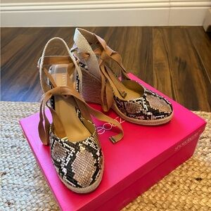 Shoedazzle snake print espadrilles
